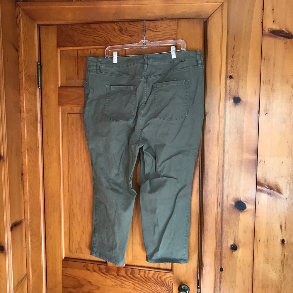 Style & Co. Women's Olive Straight Leg Jeans Size 20W